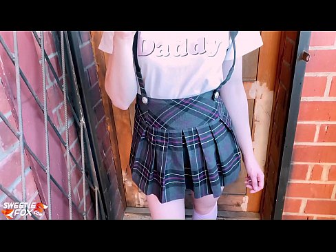 ❤️ Skoolmeisie suig haar piel diep en naai in plaas van klasse. ❌ Seksvideo by ons ☑