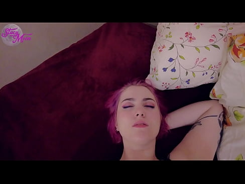 ❤️ Sletterige klasmaat het gevra om OBG saam met haar oor te slaan, so ons het sonder 'n kondoom genaai ❌ Seksvideo by ons ☑